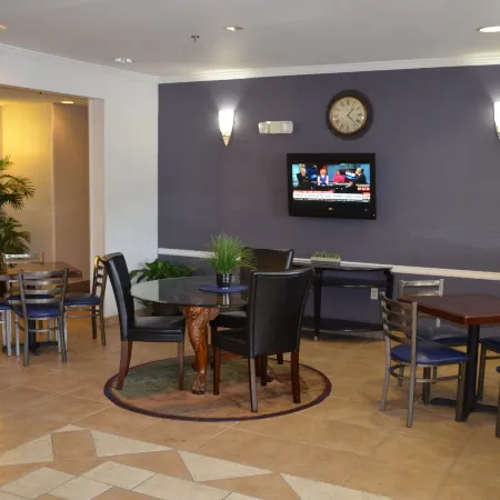 Stay Express Inn and Suites Atlanta Union City