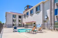 Motel 6 - Hesperia, CA - West Main Street - I-15