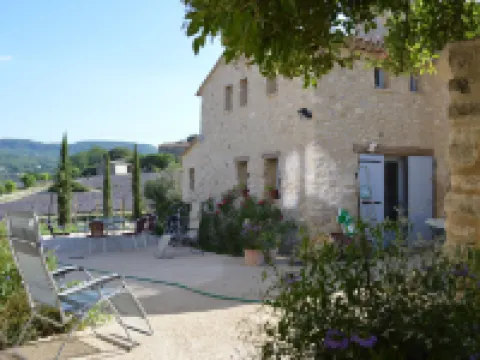 B&B Ma Maison de Loin Hotéis em Apt