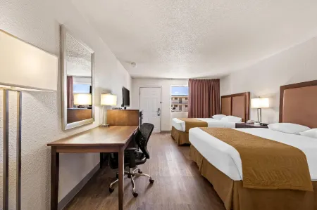 Travelodge by Wyndham Page, View of Lake Powell Отели рядом с достопримечательностью «Пейдж Лейк Пауэлл Кэмпграунд»