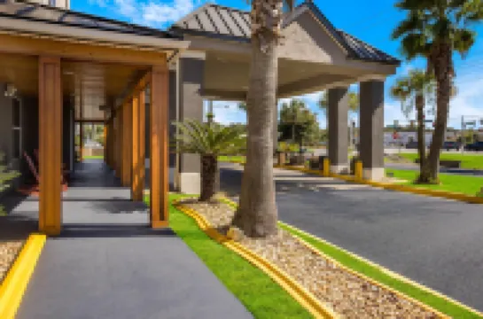 Country Inn & Suites by Radisson, Hinesville, GA Hotels in Hinesville