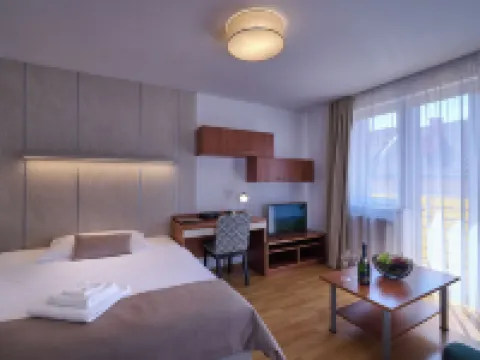 爾彬城市公寓式酒店 班斯卡－比斯特里察酒店