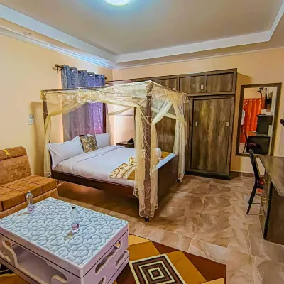 Jacaranda Luxury Suites