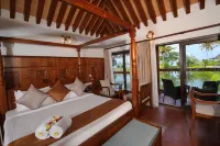 Gokulam Grand Resort & Spa, Kumarakom - balcony
