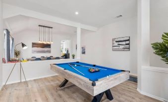 The Bonnie - 5 Bed Near Everything