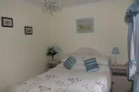 2 Bedroom Accommodation in Two Acres Of Gardens on edge of village of Blisland