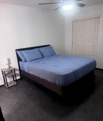 Cozy 2-bedroom condo in welcoming Phoenix with WiFi, AC Hotels in Ahwatukee Foothills
