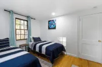 Family Friendly  Lakefront -  Dock & Game Room Perfect for Relaxation and Fun