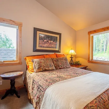 Two Primary Main Level Suites, Hot Tub and Magnificent Views