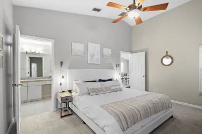 Lakefront Bradenton with Heated Pool, WiFi, Fitness Room, Resort-Style Amenities Hotels near Walmart Supercenter