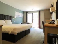 South Lawn Hotel
