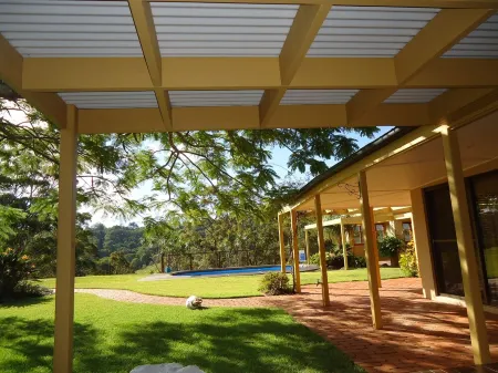 La Provence Cottage near Coolangatta and Byron Bay