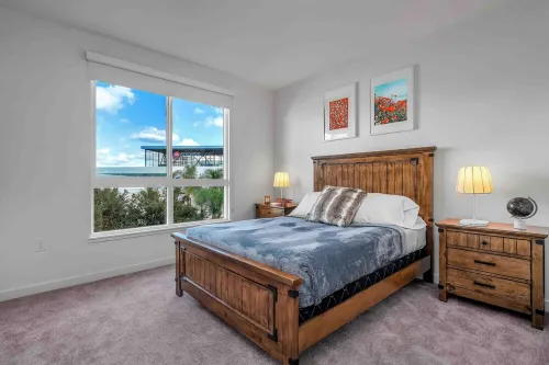 Cozy 2-bedroom apartment in enjoyable Santa Ana with AC, WiFi, fitness, Pool