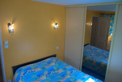 3 room modern, comfortable and quiet with view of the citadel Hotels near La Fabrique De Macarons
