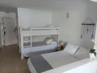 With WLAN, right on the beach with a view of the harbor Hotels in Alcossebre