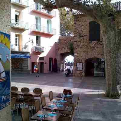 Collioure 20 m from the beach, town center, very comfortable apartment. Dining/Meeting Rooms