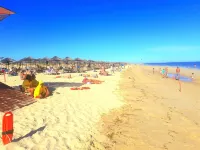 South Facing,Pool,Ground Floor,Garage Parking,150m to Waterfront,Quiet,Secure Hotels in Conceição de Tavira