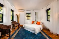 Villa Luna Grande Secluded Beach Estate