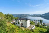 Budget Getaway With Fjord View; First Floor Apartment