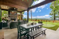 Stunning Views and Luxurious Outdoor Kitchen - Amazing Mountain Retreat