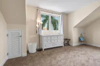Large and Luxurious Unit 6 / Spacious / Atlantis - Group / Family