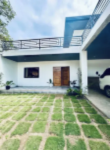 Modern beachside oasis w/ pool 2bed 2bath villa with AC, WiFi in Manukan. Hotels in 