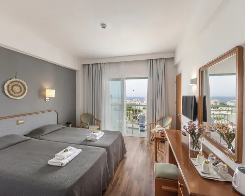 Antigoni Hotel プロタラスのホテル
