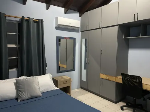 Breezy Haven in Barbados, 4 minutes from Crane Beach! Hotels in Belair