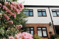 Shoebury Lodge near Sea front in Southend
