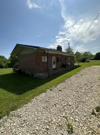 Quiet Cottage located in the heart of Burr Oak State Park - #4