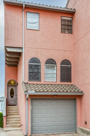 Moonshine Cove Отели рядом с достопримечательностью «Horseshoe Bay Resort - Ram Rock Course»