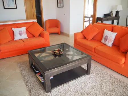 Stunning 3 Bedroom Townhouse, near the pool, located in the views, Salema