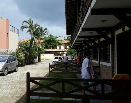 EXCELLENT HOUSE OF 03 BEDROOMS, TWO VACANCIES, CLOSED CONDOMINIUM, CLOSE TO THE BEACH Отели рядом с достопримечательностью «Shells Beach»