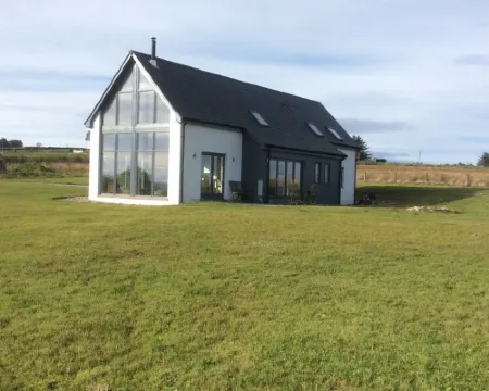 Modern Rural Cottage for 2-6 people Hotels in Keith