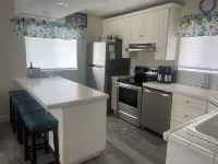 Modern Haven in Klamath Falls - A Stylish Home Away from Home Hotels in Altamont