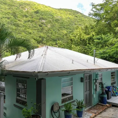 Villa de Paz, STJ 4 BR/2.5B, 2-8 guests Pool Private Renovated AC backup power