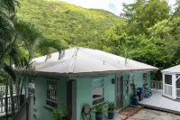 Villa de Paz, STJ 4 BR/2.5B, 2-8 guests Pool Private Renovated AC backup power Hotels in 