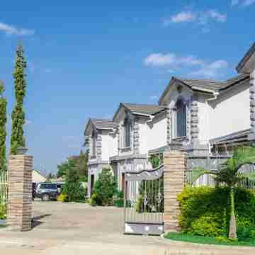 Beautiful Two Bedroom Double Storey Apartment Hotel Exterior