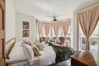 Spacious Home Chef's Kitchen, BBQ Grill, 5 Min Cle Clinic, Hot Tub, ADA, King - Jacuzzi