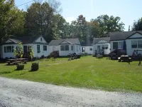 Charming Lakefront Cottage On Masten lake Hotels in Mamakating