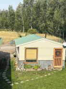 Cozy cabin on the Twisp River.  Just 5 minutes from town on Twisp River