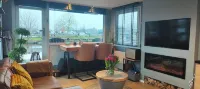 Poellodge , Houseboat With Nice Terrace and View