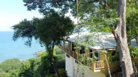 Living on the Edge... Amazing cliff home with incredible white-water ocean view