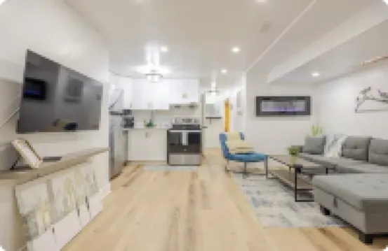STUNNING & SPACIOUS 1 BEDROOM OASIS
