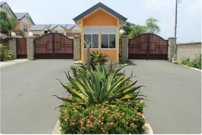 Stunning townhouse in gated community -10 minutes from three beaches.