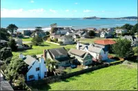 Entire Beach House 4Br 3.5Ba - Walk to the waterfront