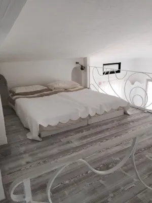 Charme in Sardinia with Swimming Pool and Jacuzzi. Hotels near Porto Pollo