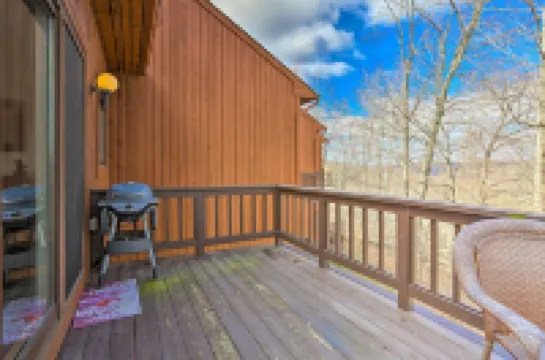 山溪公寓配套烤架：步行至纜車站！ 弗農酒店