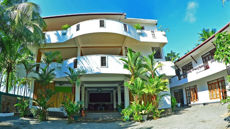 Green Shadows Beach Hotel