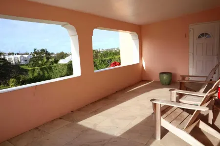 Paraquet Apartments Отели рядом с достопримечательностью «Собор Пресвятой Троицы»